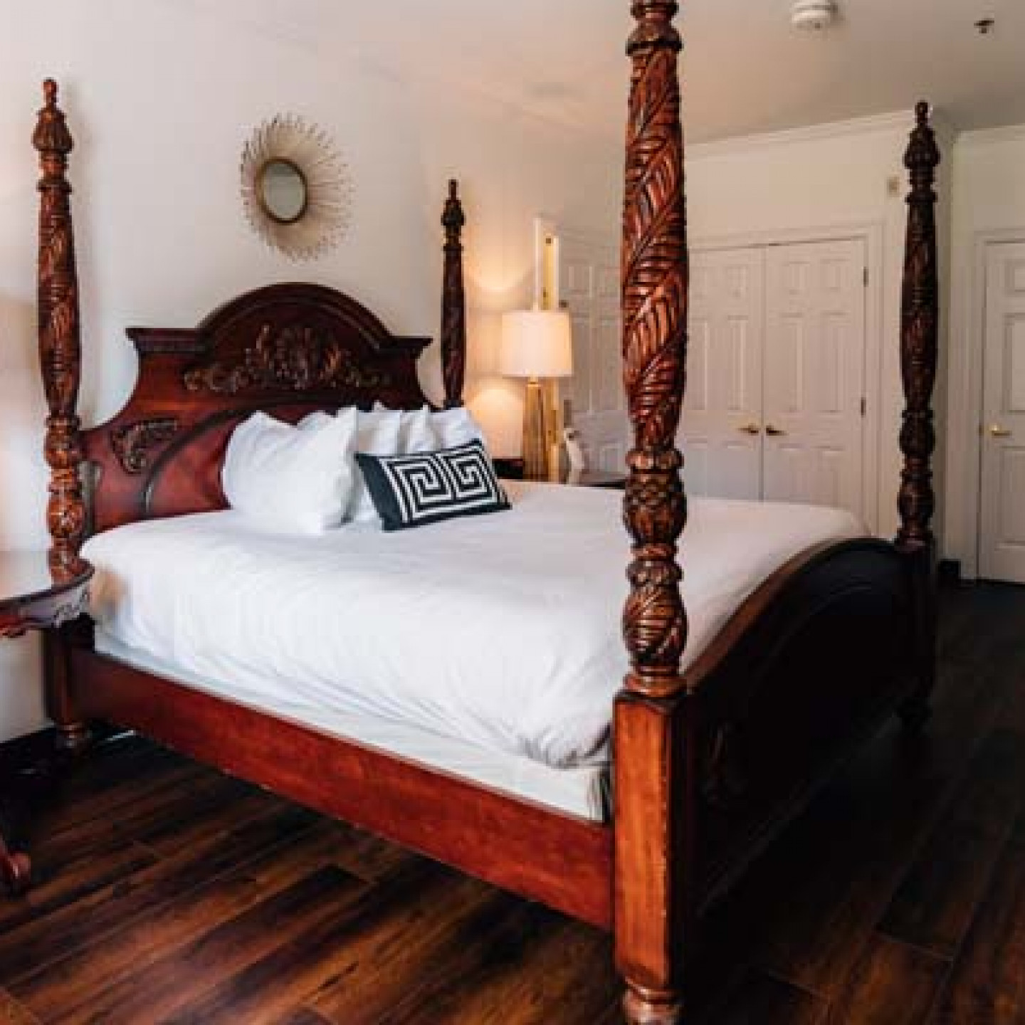 Deluxe guest rooms guest room amenities natchitoches la church